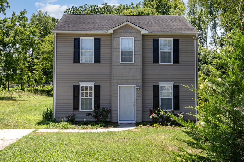 Charlotte House: 4206 Wilson Lane