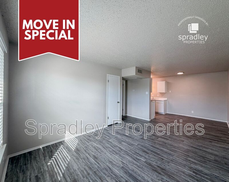 Troy Condo: 120 W Main St, Apt 25