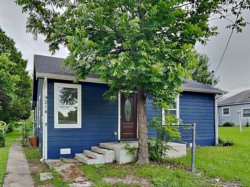 Dallas House: 9214 Metz Ave