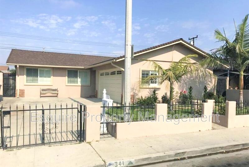 OXNARD House: 341 JULIAN ST