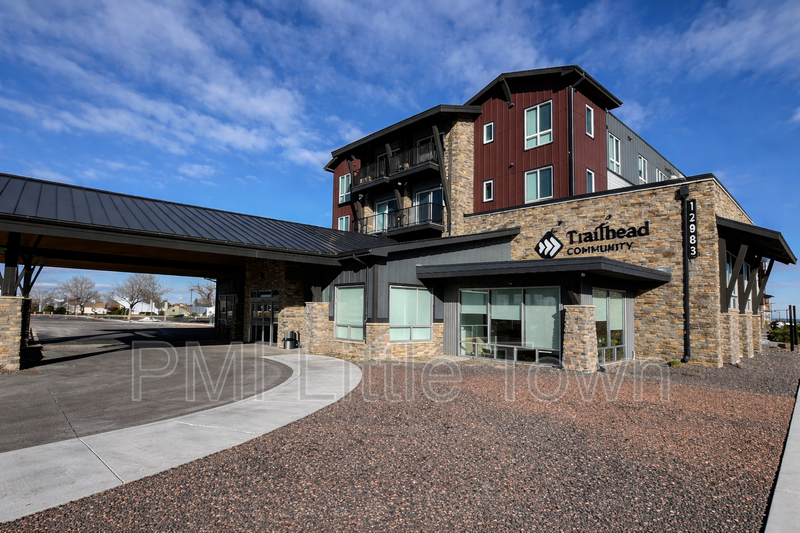 Littleton House: 12983 West Ida Avenue