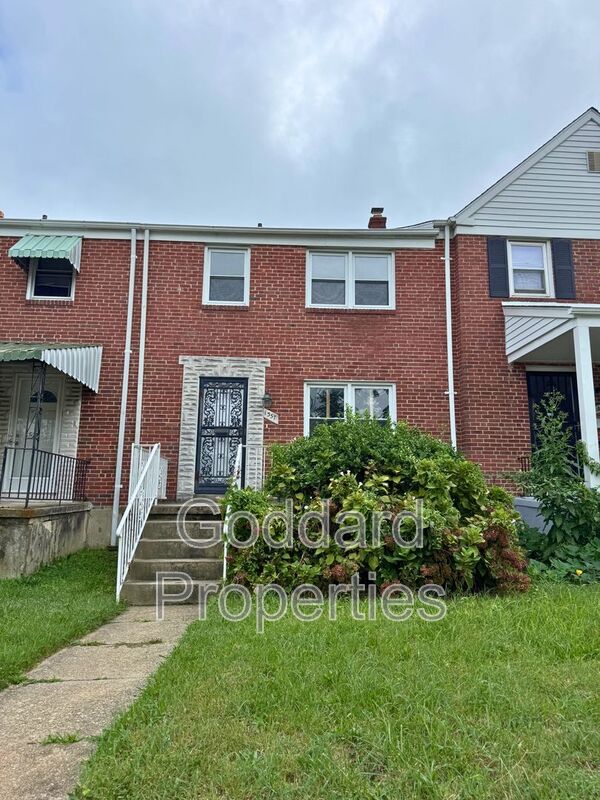 Baltimore House: 1357 E Northern Pkwy