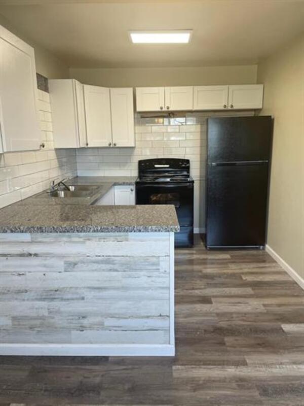 Indianapolis Condo: 4725 Madison Avenue #01