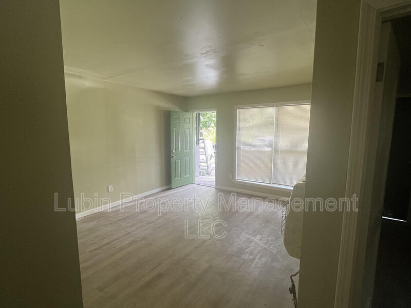 Memphis Condo: 736 Richmond Ave