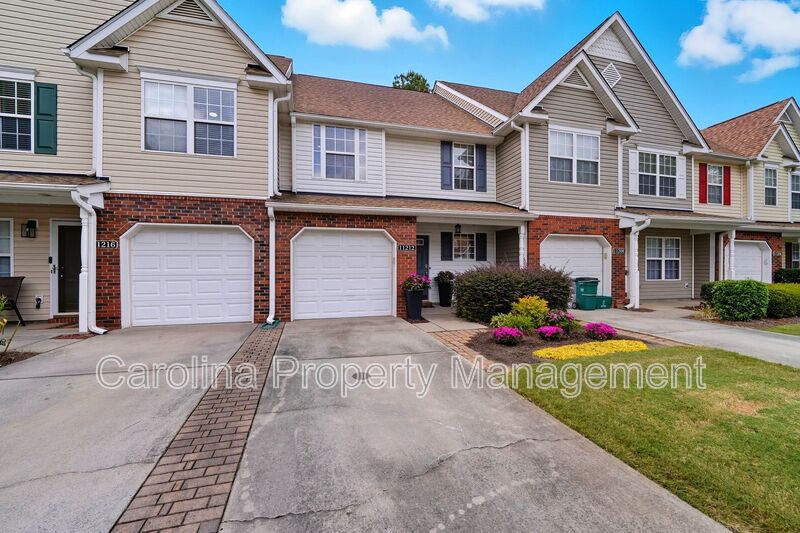 Charlotte House: 11212 Blake Port Ct.