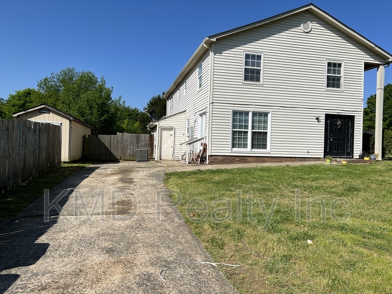 Request a Viewing for 2015 Cravenridge Drive Tenant Turner