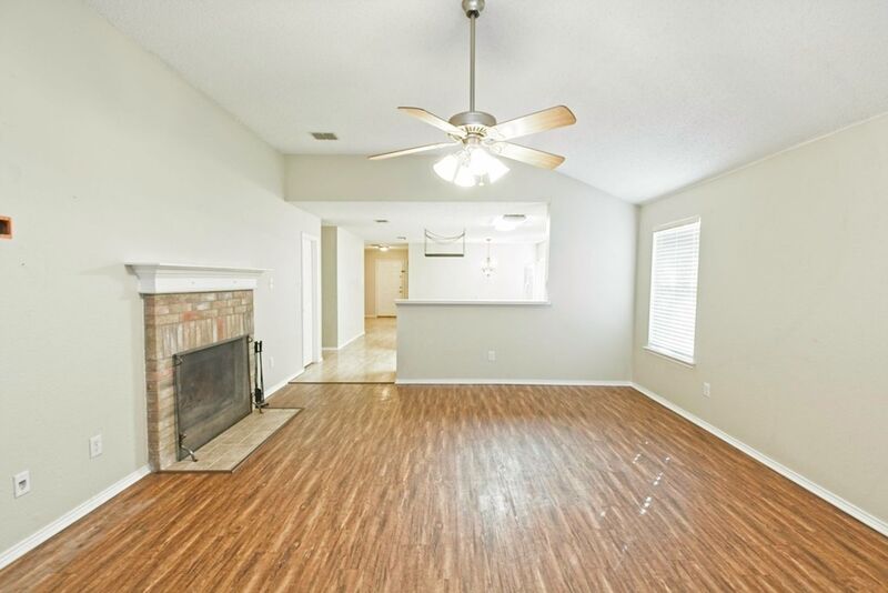 Anna House: 1118 Water Oak Way