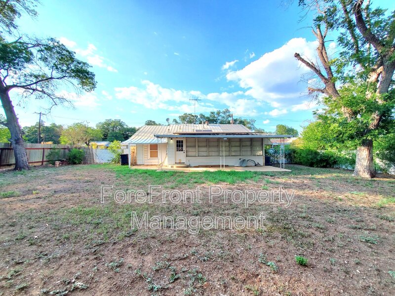 503 22nd Street  TX 78861 - Photo 28