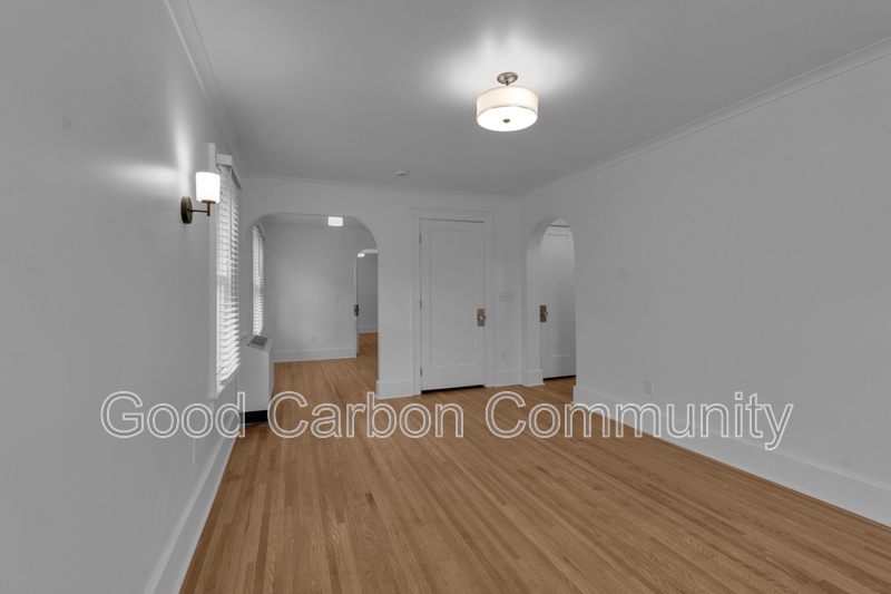 Kenmore Condo: 16-42 Chapel Rd