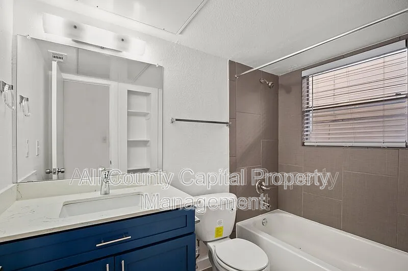 Main Rental Photo 8