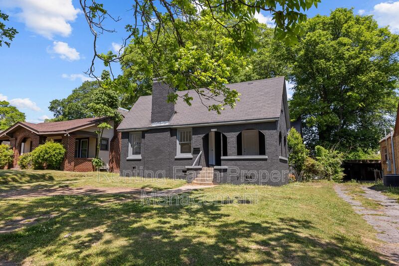 Birmingham House: 1436 44th St Ensley