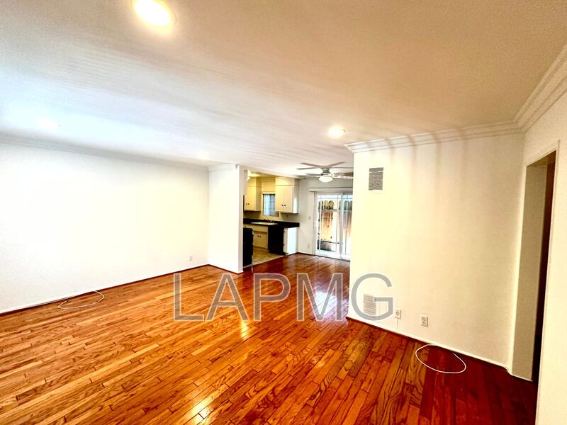 West Hollywood Condo: 8130 Norton Ave.