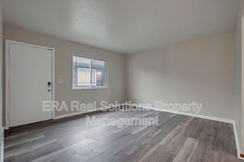 Columbus Condo: 2460 Hiawatha Street
