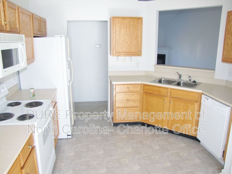 Charlotte House: 2910 Bridgeville Lane