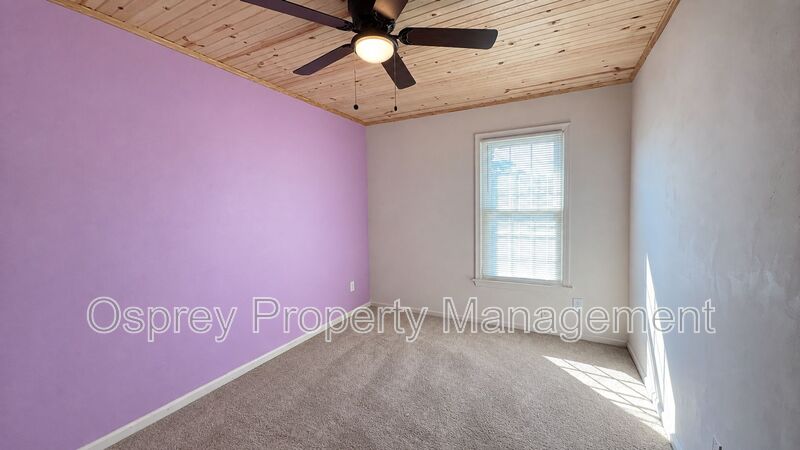 End-Unit 3 Bedroom Townhome!  - Photo 14
