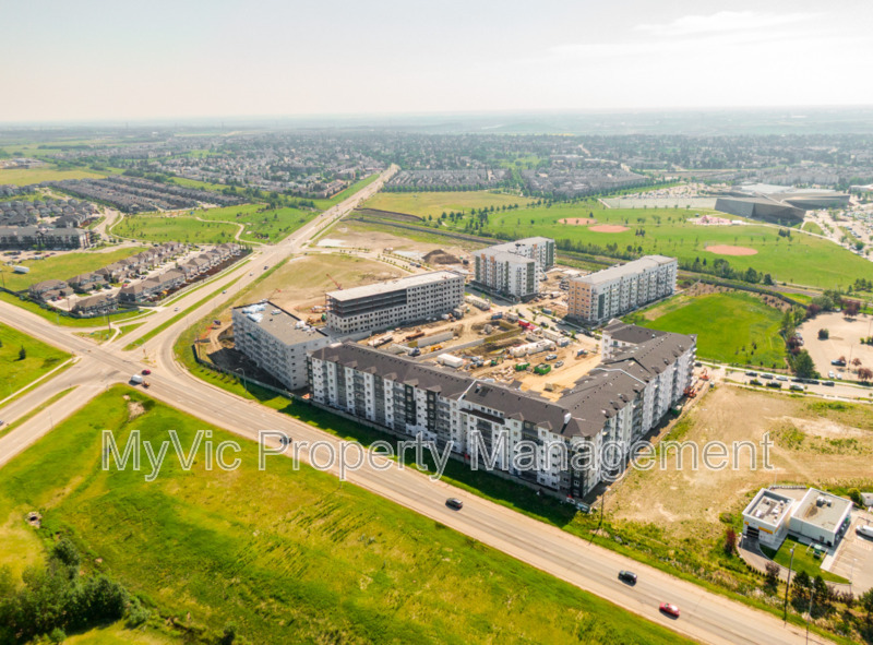 Edmonton Condo: 3555 Clareview Station
