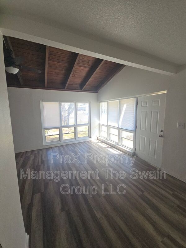 Haines City House: 401 W Florida Ave B4