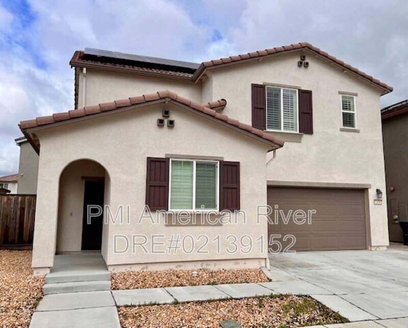 Fairfield House: 1476 Descanso Lane