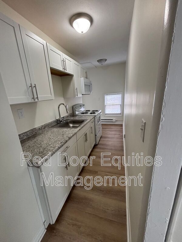 Lancaster House: 522 N High Street