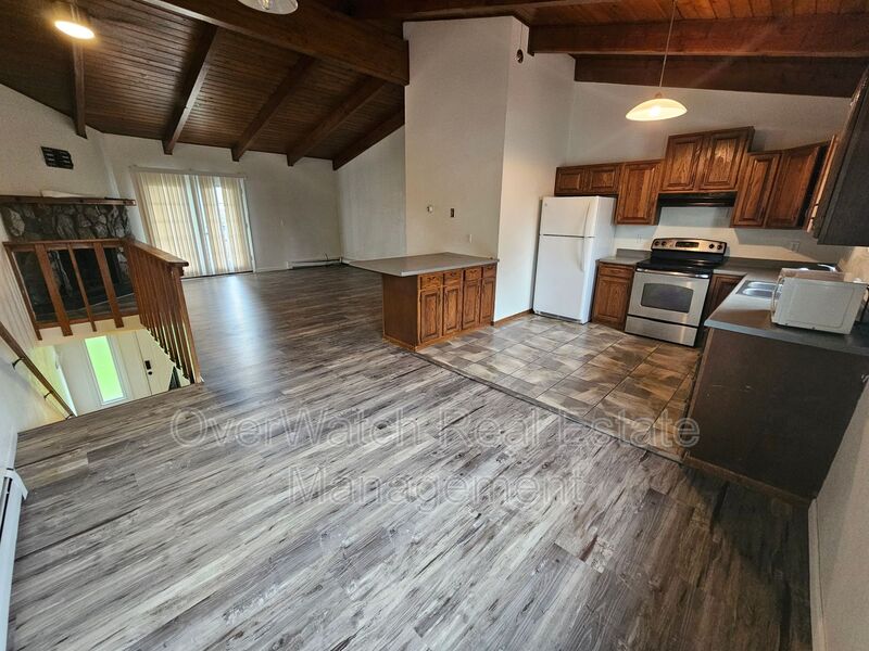 Anchorage Condo: 411 Oklahoma St