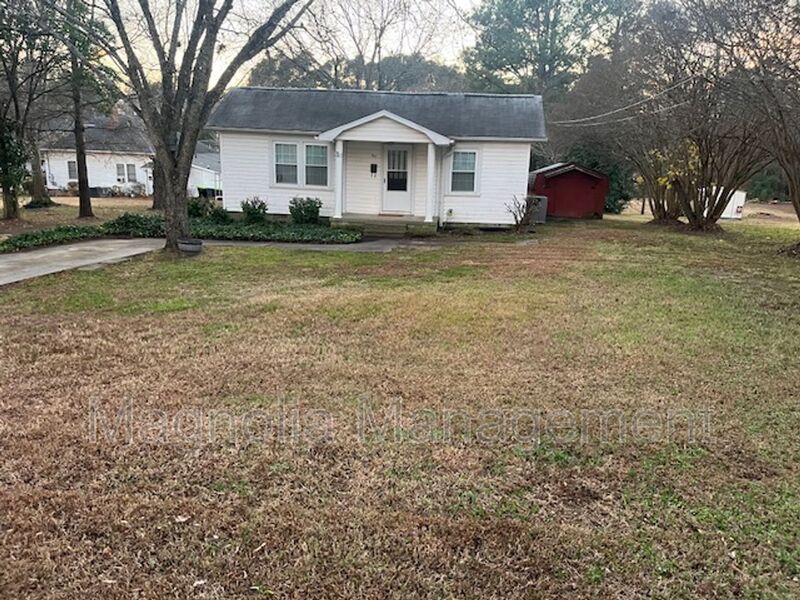 Oxford House: 101 Grace St.