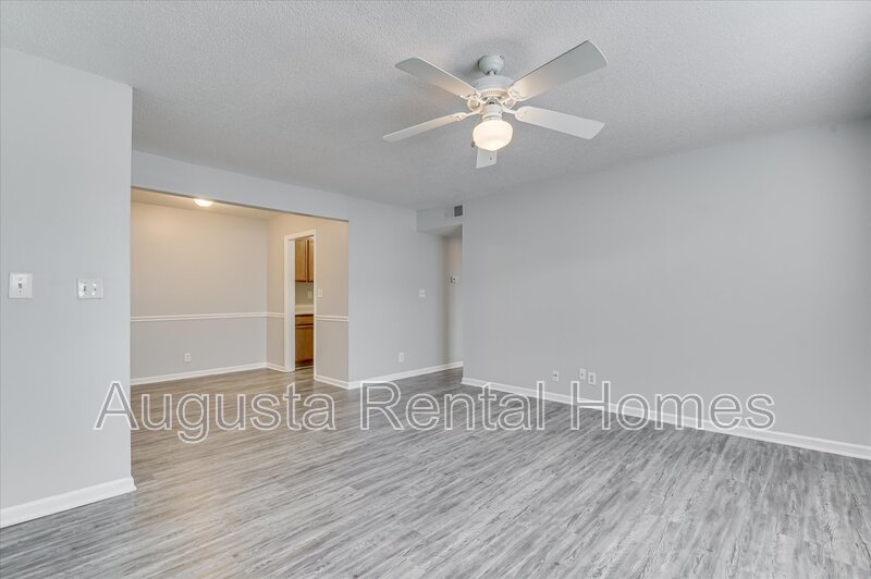 North Augusta Condo: 520 East Buena Vista Avenue - 907