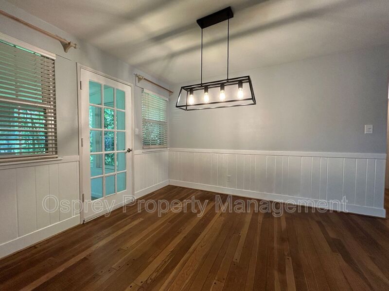 Spacious Brick Ranch Single Family Home!  - Photo 3