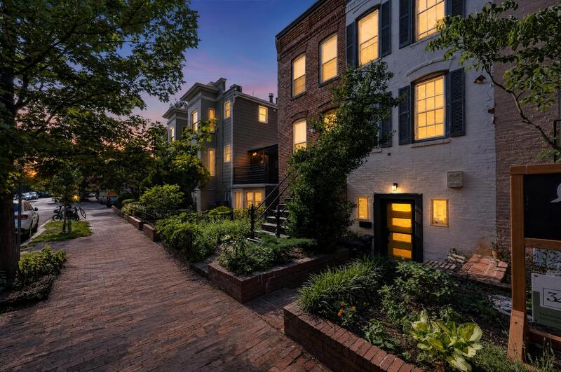 Washington House: 715 A Street Northeast