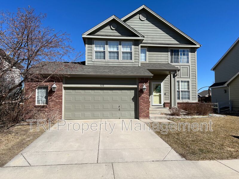 Windsor House: 122 Whitney Ct