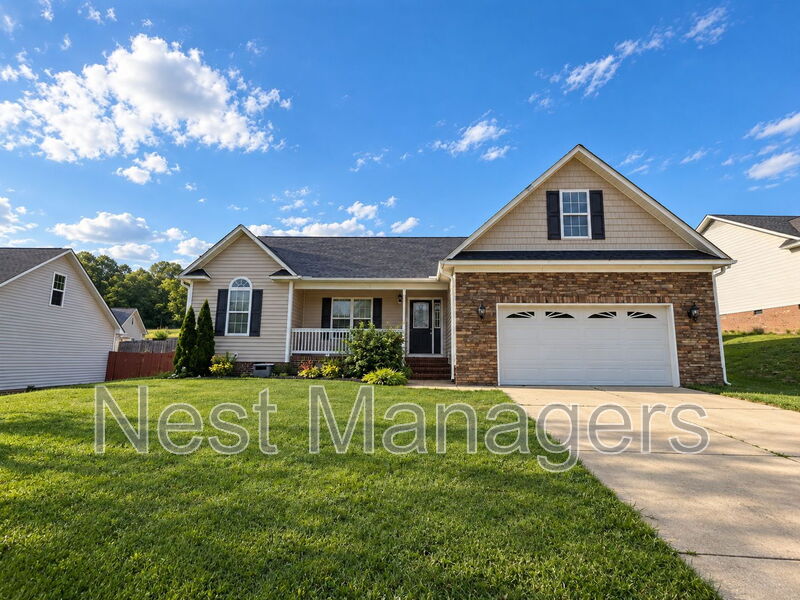 Fayetteville House: 4608 Crystobal Road