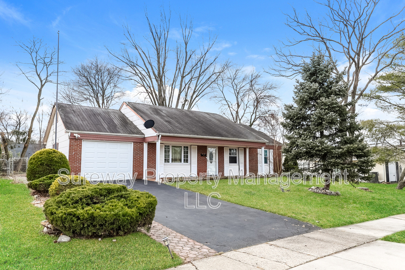 Willingboro House: 7 Ebbtide
