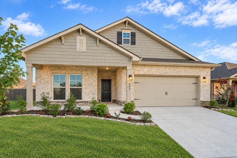 Madison House: 303 Ivyleaf Drive