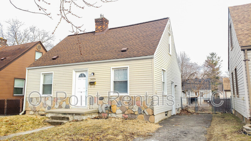 Wayne House: 34224 Stellwagen Street