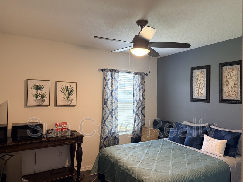 Wesley Chapel House: 8484 Bower Bass Cir