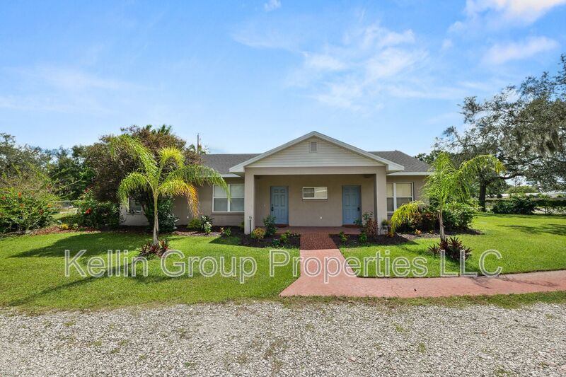 Winter Haven House: 70 Powell Rd