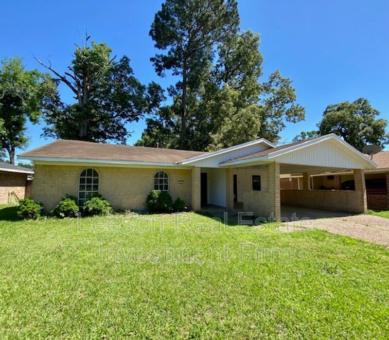 SHREVEPORT House: 121 Tooke Dr.