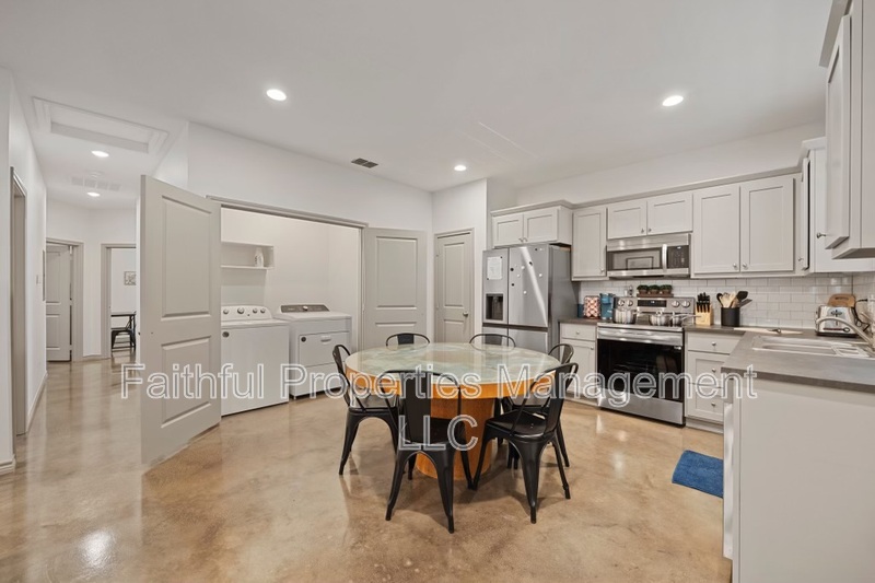 Lindale Condo: 16374 County Road 4100 - 34