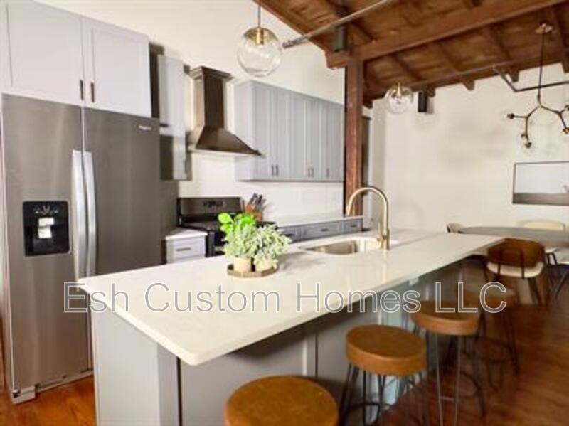Lancaster Condo: 437 West Grant Street-204 - 2 0 4