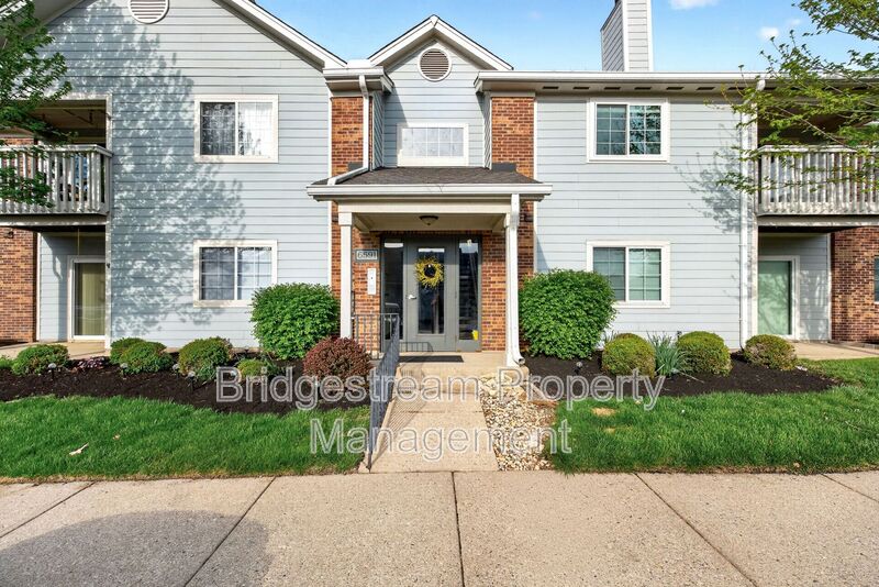 Centerville House: 6591 Brigham Square