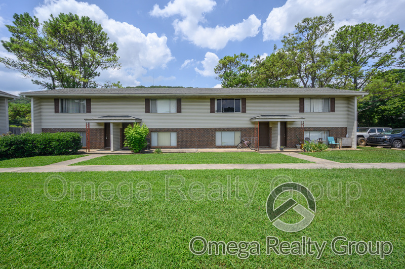 Pelham Condo: 3505 Highway 52 W
