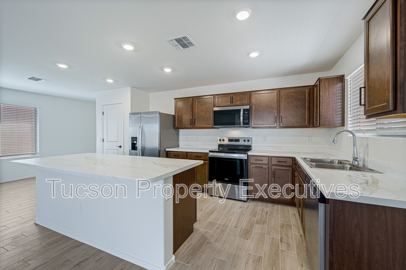 Vail House: 10657 South Astraia Drive