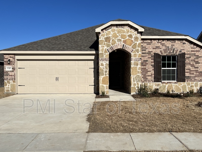 Request a Viewing for 1317 Binfield Tenant Turner