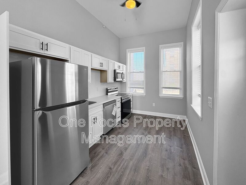 Danville Condo: 1064 Mill Street