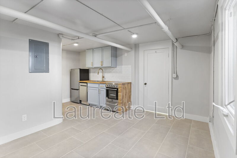 Denver Condo: 1050 N Pearl St