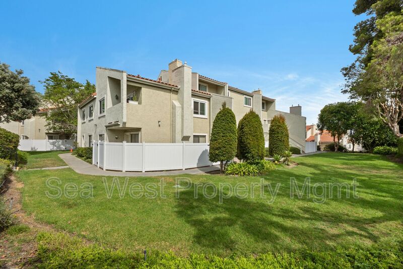 Carlsbad Condo: 6907 Quail Pl.