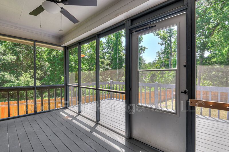 Evans House: 612 Fieldstone Way