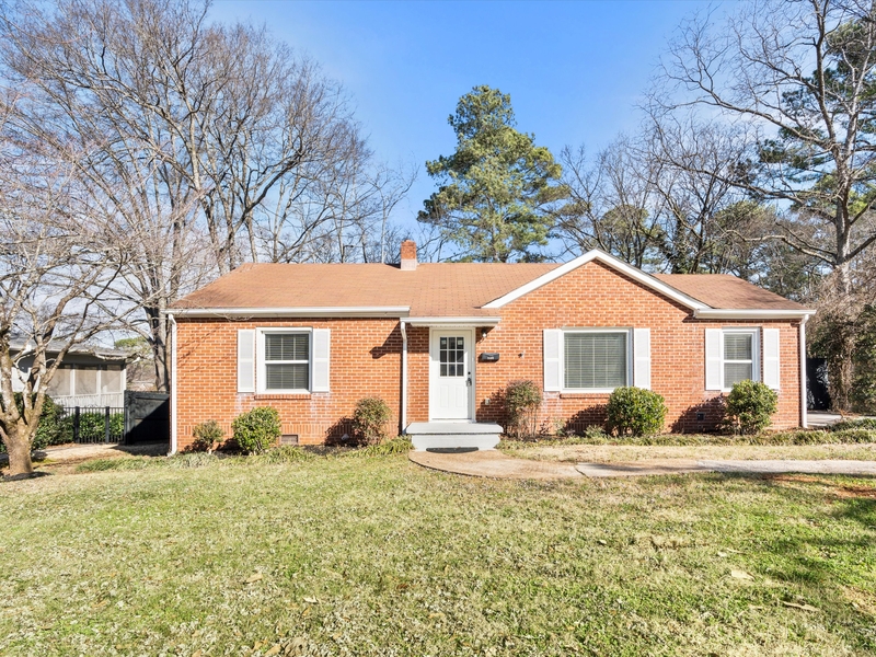 Huntsville House: 1403 Lowell Drive Southeast