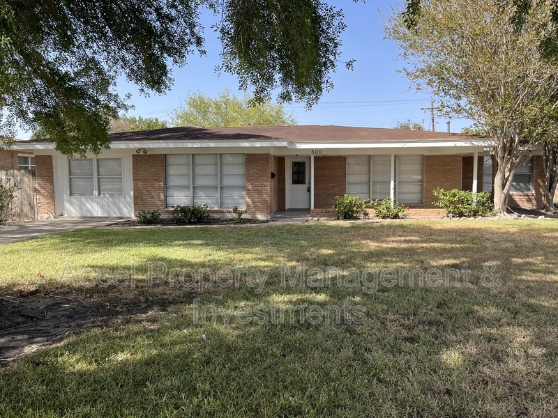 McAllen House: 500 Sycamore Ave