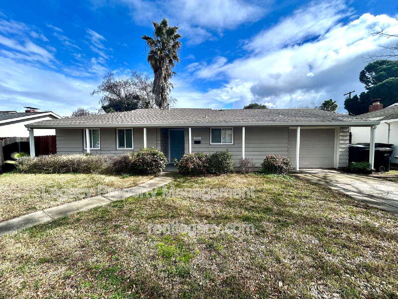 Sacramento House: 1316 Sebastian Way