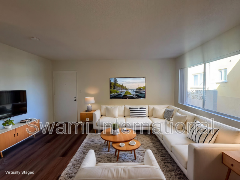 Hawthorne Condo: 12615 Oxford Ave.